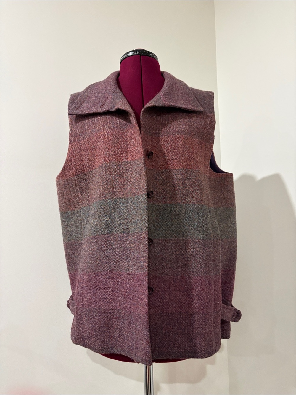 Vintage Avoca Striped Mauve Wool-Blend Sleeveless Vest with Collar